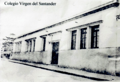 Sueño del Padre Domingo desde el año 1941: levantar un Colegio, primero para varones, luego mixto. Colegio Virgen del Santander.