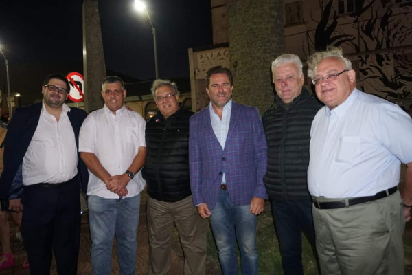 Prof. Federico Olascuaga, alcalde Javier Carballal, Dr. Fernando Cairo, Germán Cardoso, (...), Dr. Mario Sacasso Burghi.