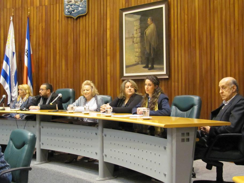 Archivo:Tete-bonino-homenaje-junta (2).jpg